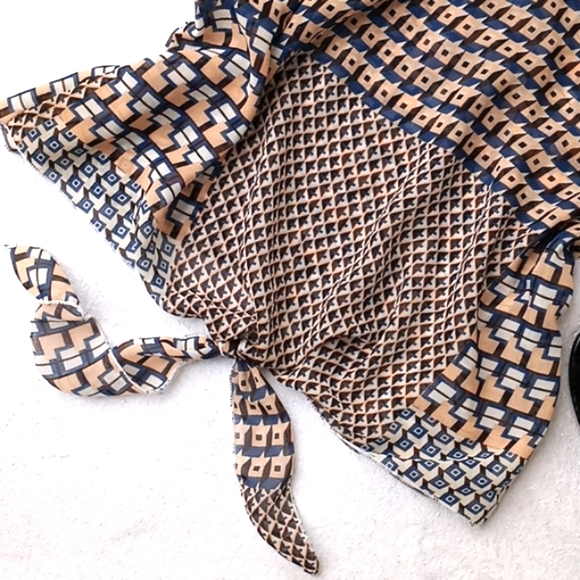 Vintage USA Crochet Back Top - Picture 4 of 7